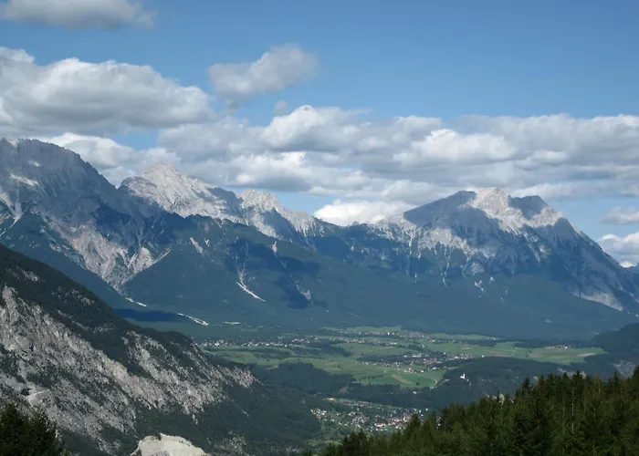 Haus Monika Обштайг